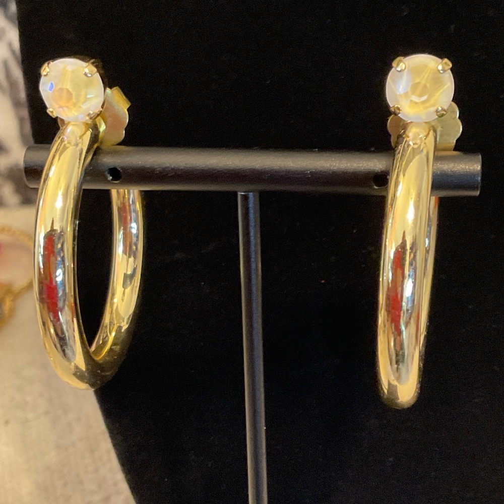 Sorrelli “Icicle” Gold Crystal Hoop Earrings